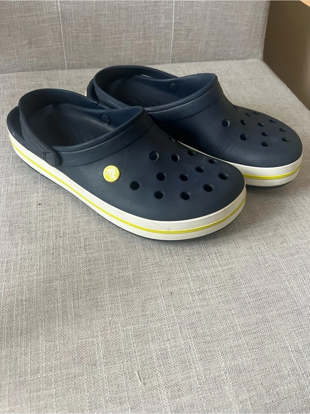 CROCS Crocband Navy Clogs w/strap, men’s 10, lightweight casual